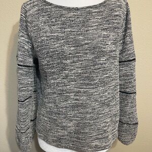 Urban Romantics Women's Black and White puff sleeve Sweater size small